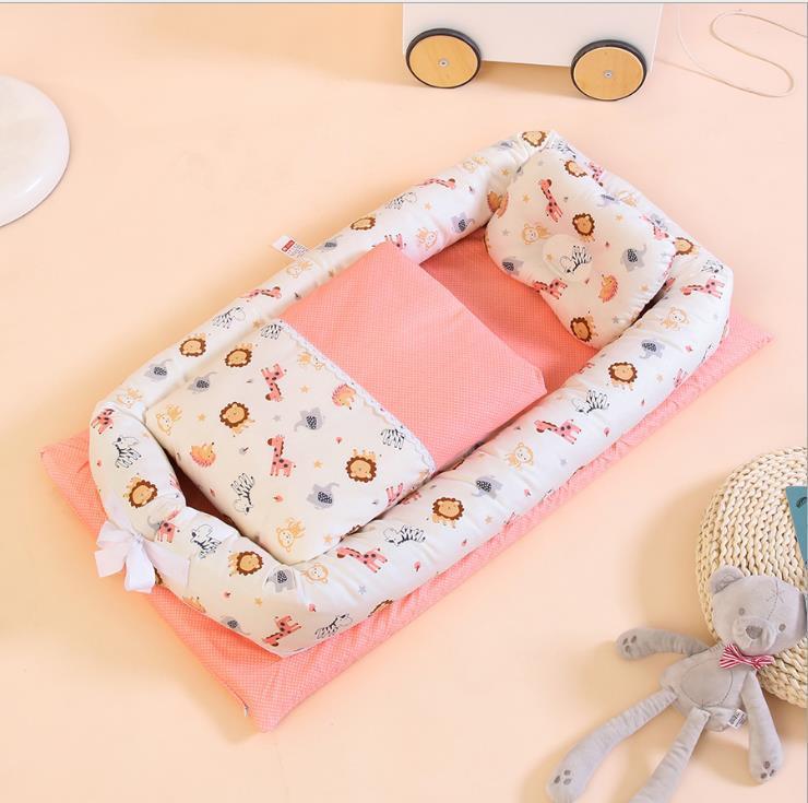 Crib Anti-pressure Newborn Foldable Portable Crib Middle Bed Baby Infant Mattress Bionic Travel bed
